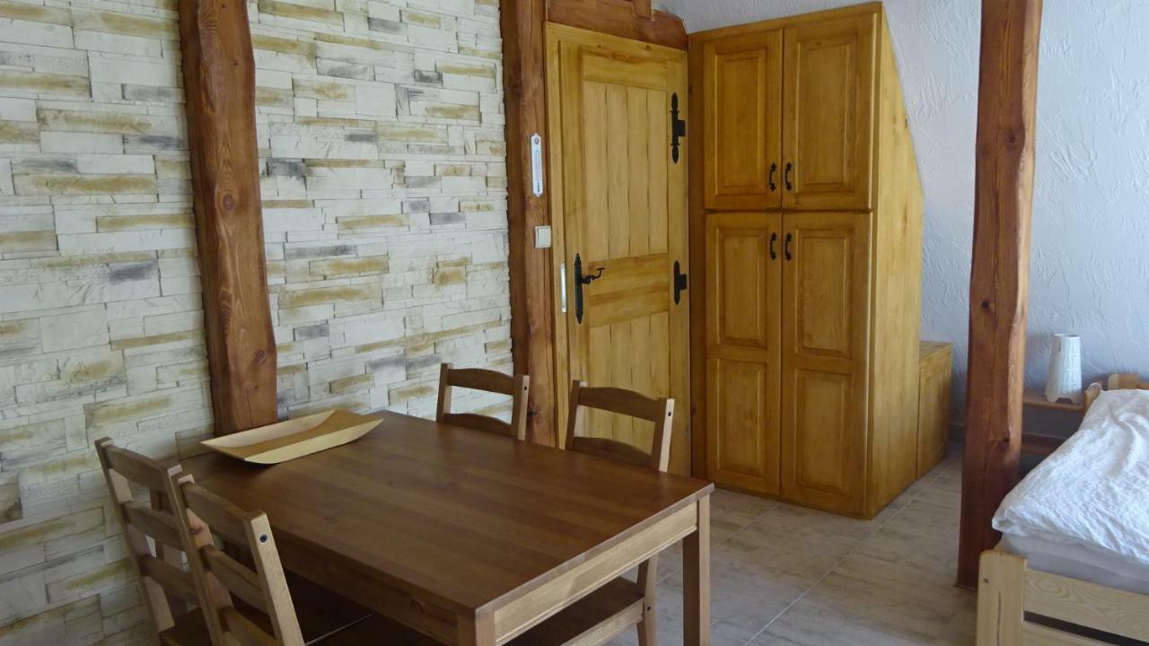Tudobrze Noclegi W Piramidach Borzytuchom Exterior photo